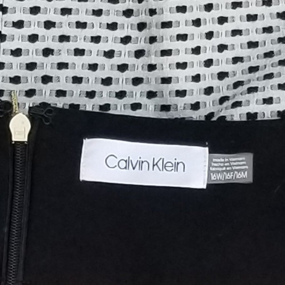 ✨HP✨Calvin Klein Tailored Pencil Skirt Plus Size 16 W - Picture 5 of 9